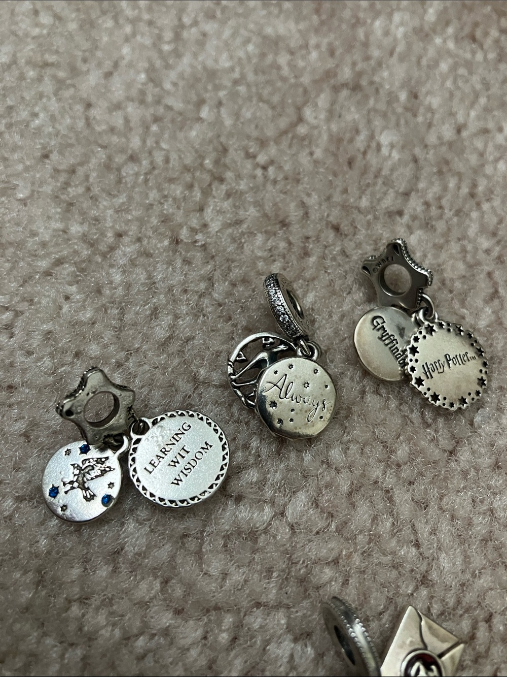 Harry Potter x Pandora Charms Bundle of 5 Gryffindor Ravenclaw Hogwarts Patronus - Picture 5 of 6
